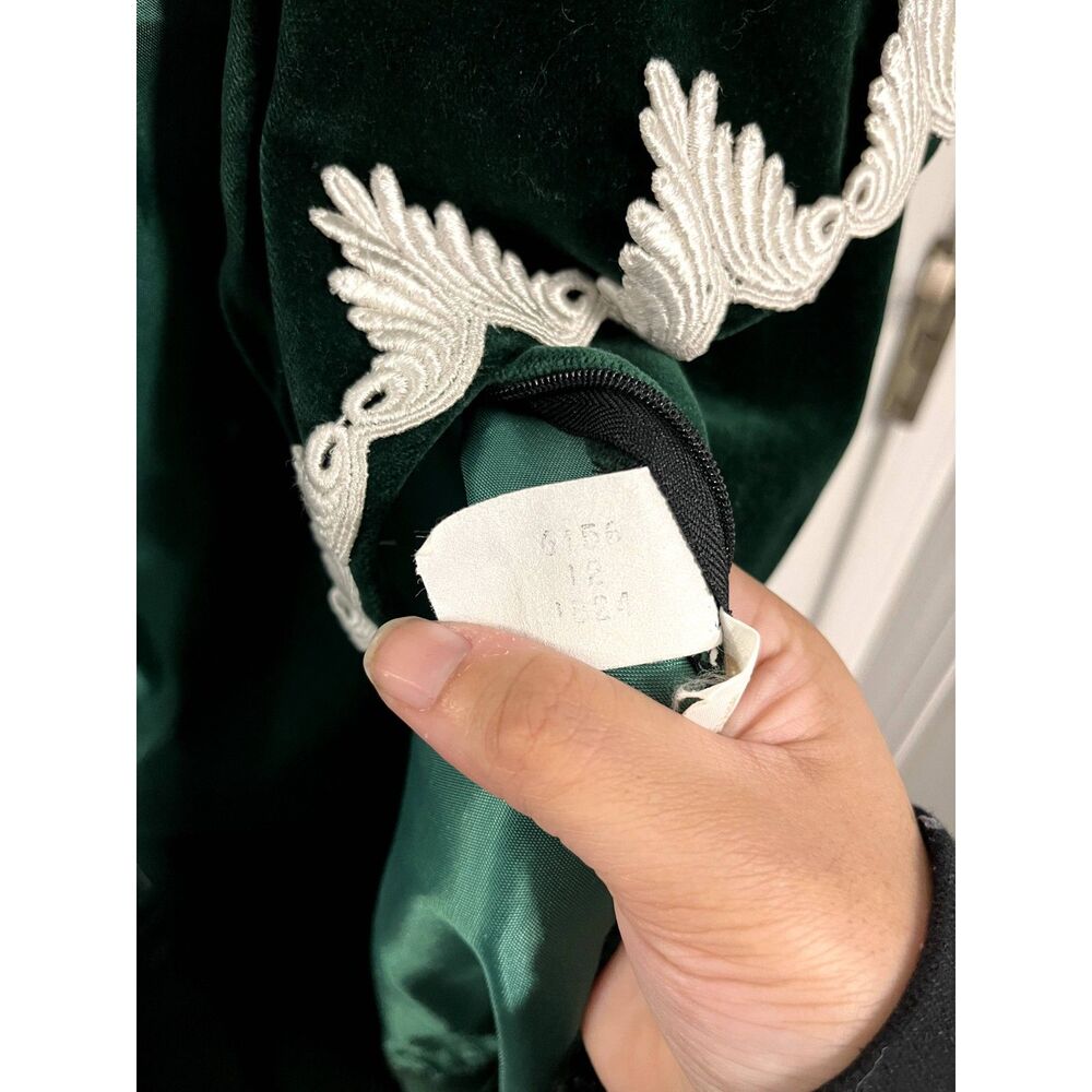 Vintage 1980s House of Bianci Green Velvet Off Shoulder A-Line Dress Size 12 - Picture 7 of 10